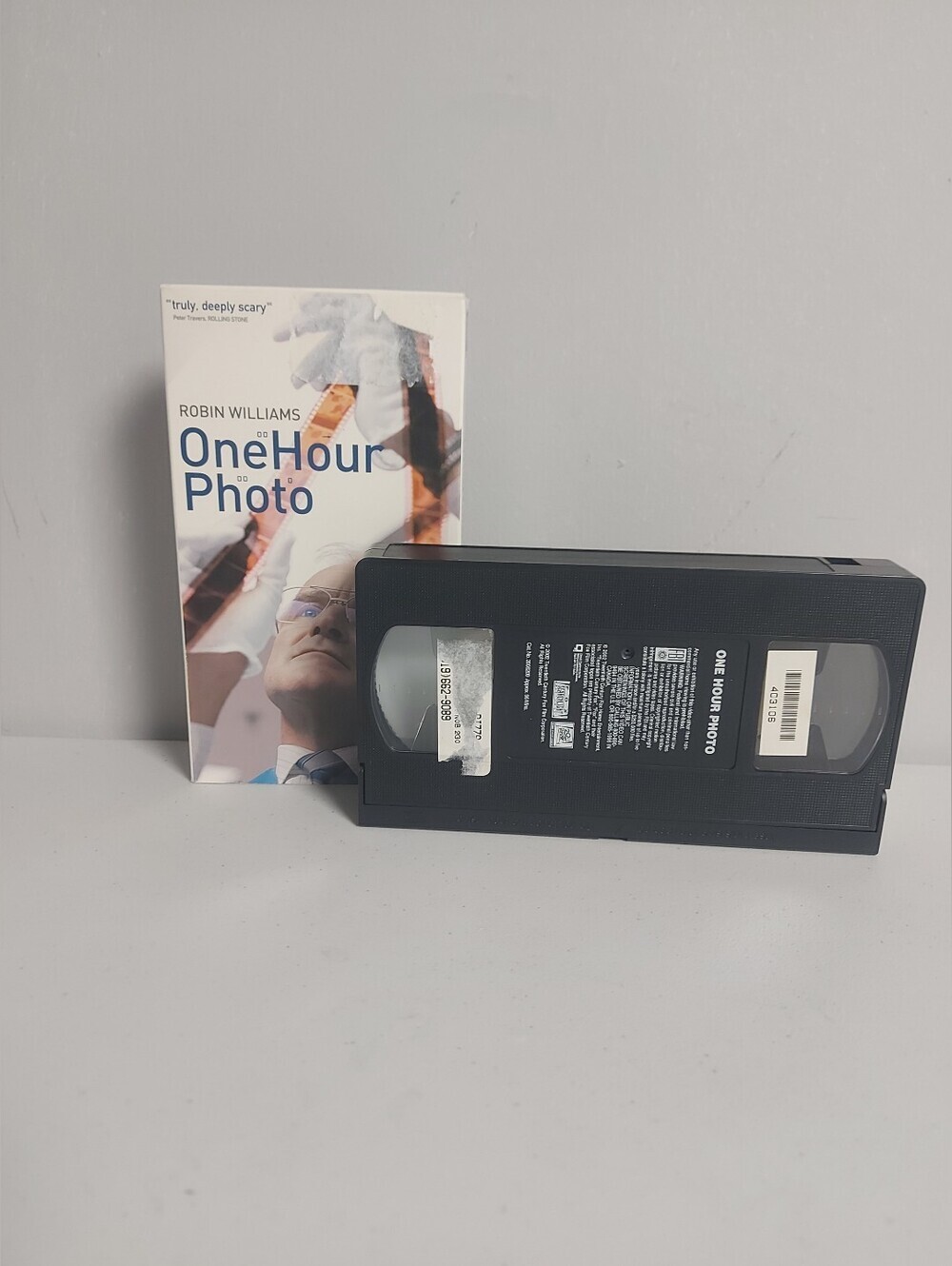 One Hour Photo VHS 2002 Robin Williams Psychological Thriller Vintage Movie
